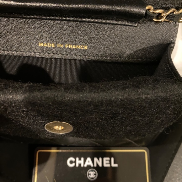 Chanel Clutch with Chain Quilted Lambskin Mini - Picture 8 of 16